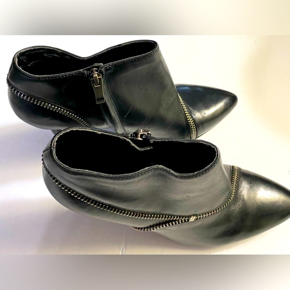 EUC EVA & ZOE To The Point Ankle Booties, Leather, Sz 10, Stilettos, Goth, Badie - Picture 5 of 16